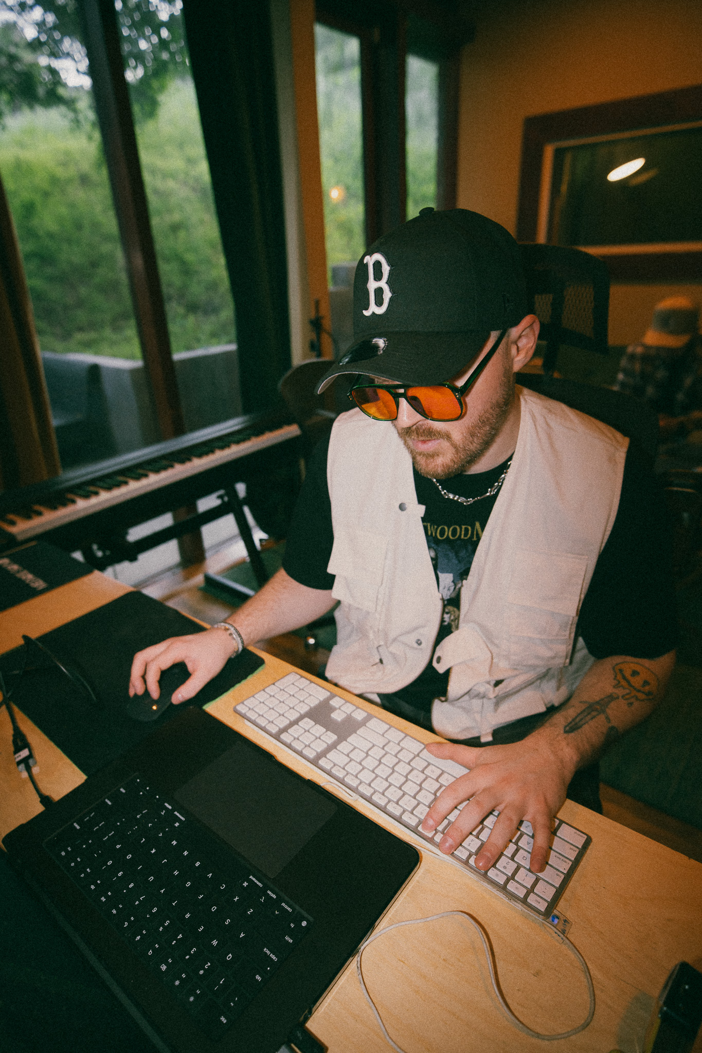 Leo Son in studio
